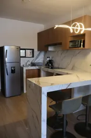 Modern apartment with a central location - Image 3