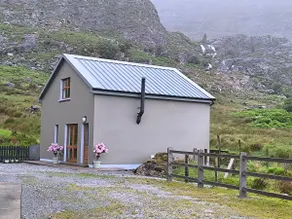 Mountain Side Lodge - Image 3