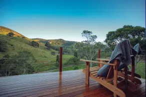 Cozy Cabin in the Mountains with Hydro and Luxury - Image 3