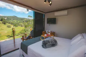Cozy Cabin in the Mountains with Hydro and Luxury - Image 2