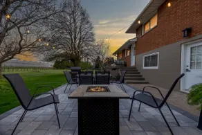 Escape To Our Riesling Retreat With Vineyard Views - Image 3