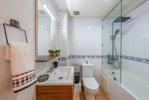Luxury 2BR Apt in Gueliz, Pools, Parking,Elevator - Image 3