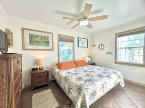Coastal Cottage 233 | Walk to Beach • King Bed - Image 5