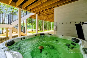 NEW6BR Lakefront Lake Anna 5 Suites, Dock, Hot Tub - Image 4