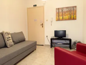 Alasrooms 36 sqm two-room apartment in the center of Messolonghi. - Image 5