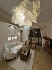 House 07 - Image 3