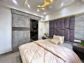 Stylish Studio in DLF:Luxe Living& Prime Location! - Image 2