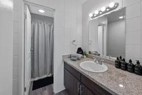 Luxury Studio ~ In The Heart of Cincinnati - Image 4