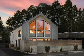 Sauna+ Patio+ Great Location | Manzanita Abbey - Image 2