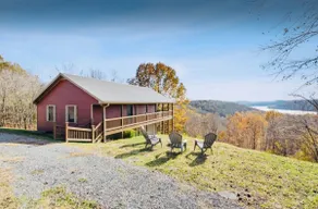 Eagle Mountain Luxury Cabin | River View + 1-Gig - Image 2