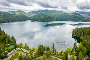 Lake Access Cabin Getaway - Image 5