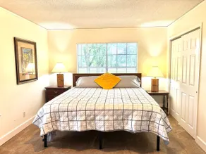 Country Living in the Heart of it All! - Image 3