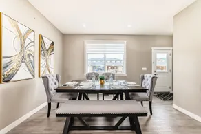 Cozyhub YYC /3BR 10 guest/Central location with AC - Image 4