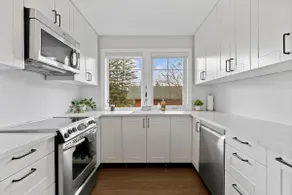 Olde Towne Loft + Walk to Shops + Wi-Fi + Studio - Image 3