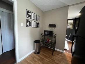 Modern Hilltop 2BR•Walkable to UALR - Image 4