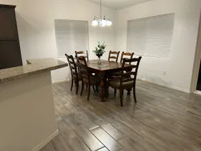 Large group getaway - 4 bed w/ updated appliances - Image 4