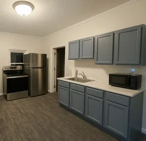 Cozy Riverside 2BR Condo Retreat - Image 2