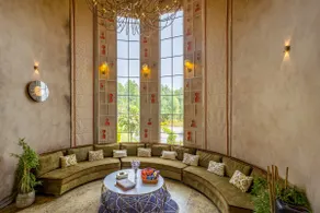 Royal Hillside Haven: Villa with Pool & Garden - Image 3
