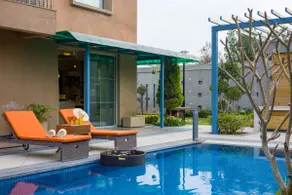 Royal Hillside Haven: Villa with Pool & Garden - Image 2