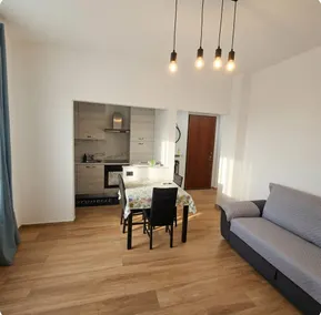 Two-room apartment in the city center - Image 2