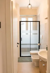 Two-room apartment in the city center - Image 5