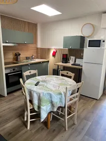 2-bedroom apartment with pool - Image 2