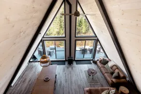 Beautiful A-FRAME Chalet & Amazing View & HOT TUB - Image 3