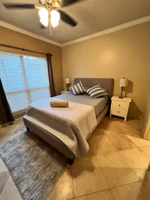 Private Suite/ Heart of Montrose - Image 5