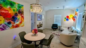 Tropical Oasis + Hot Tub | EaDo Houston - Image 5