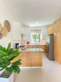 Beach 10 min away, New, Cozy and Modern - Image 2