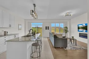 Modern Nest - 5 Beds, 2.5 Baths, 3 Park, Backyard - Image 2