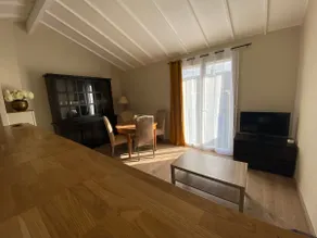 Small house in the Loire Valley - Image 3