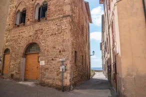 Nest in the alley: sea & old town - Image 5