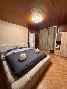 Mirror Suite & Cocooning Jacuzzi - Image 5
