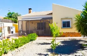 Villa with private pool, air conditioning, 2 bedrooms, 2 bathrooms - Image 4