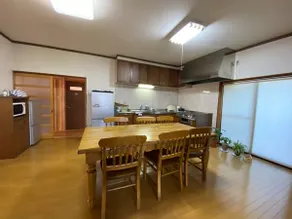 ”Traveling Inn Omusubi” Embrace the warmth of wood, cherish the Japanese spirit, and enjoy a harmonious relaxation and a peaceful space. - Image 4