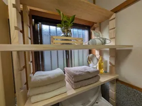 ”Traveling Inn Omusubi” Embrace the warmth of wood, cherish the Japanese spirit, and enjoy a harmonious relaxation and a peaceful space. - Image 3