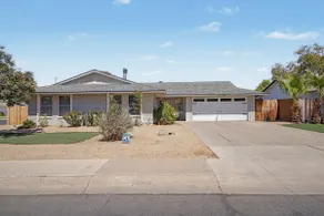Cozy Cactus, walking distance to downtown Gilbert! - Image 2