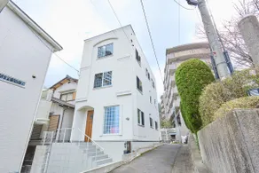 2 stops from Kyoto, 2-minute walk from Otsu station, ideal for sightseeing in Kyoto and Osaka, parki - Image 2