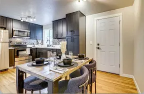 PNW Vibe Townhome: Minutes to Lake & Downtown - Image 3