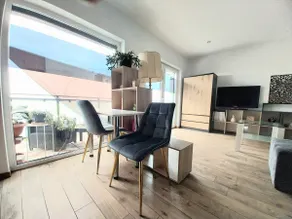 Magical Mirrors Studio Apartment - Image 4