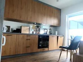 Magical Mirrors Studio Apartment - Image 3