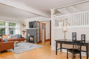 Third Ward Historic Mansion | Sleeps 13 - Image 2