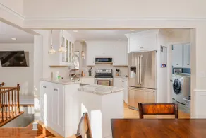 Third Ward Historic Mansion | Sleeps 13 - Image 4