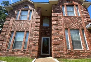 Family Friendly Sleeps 10, Yard + BBQ Near UNT TWU - Image 5