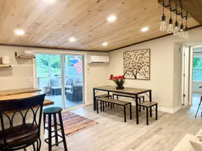 Cozy 3 Bdrm Cottage Retreat by the Springs - Image 5