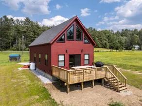 Pet-Friendly Modern Timber Frame with Views - Image 3