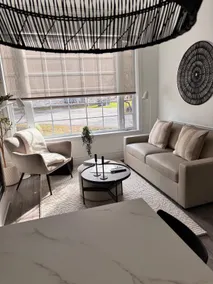 Slopeside Condo · Saint-Sauveur · Pool & A/C - Image 5