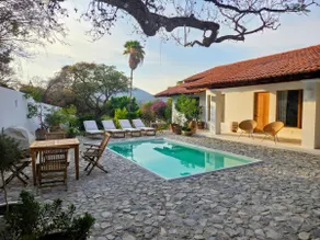 Casa Blanca - Image 2