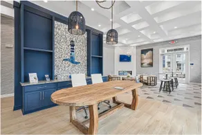 Landing | Modern 1BD, Clubhouse, Gym - Image 4